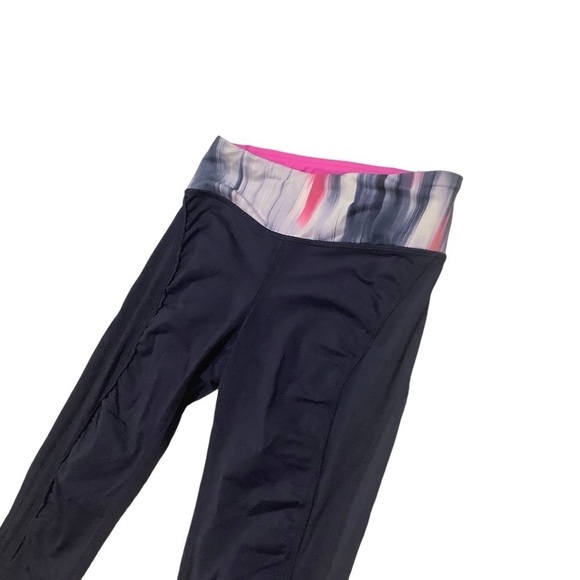 Lululemon Run: Sun Sprinter Crop Sz 4 Deep Indigo/Mirage Deep Indigo/Pow Pink - Picture 8 of 11